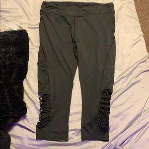 Black, Capri athletic tights.